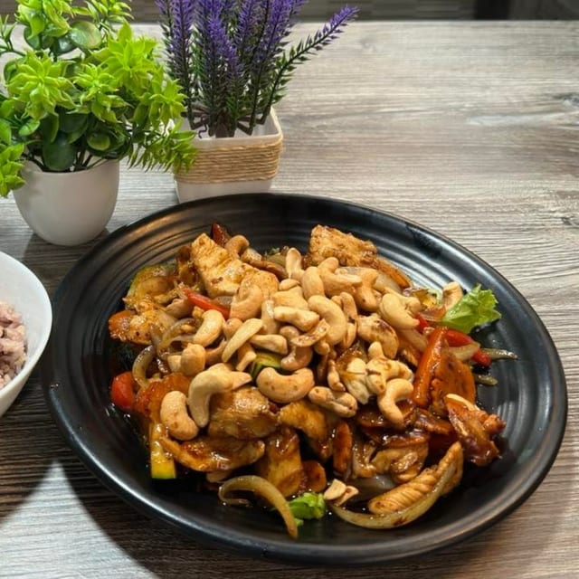 Thai Cashew.