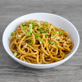 Garlic Lo Mein Noodles